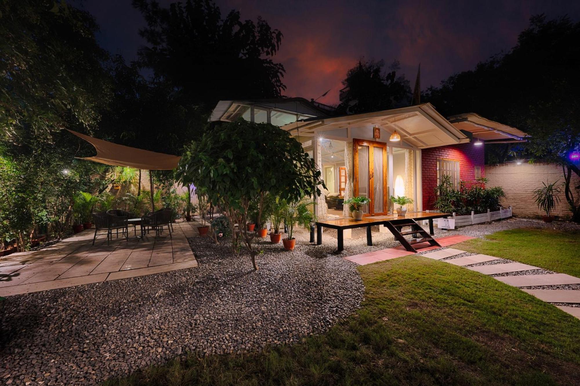 International Travellers' Hostel By Ith Stays Varanasi Luaran gambar