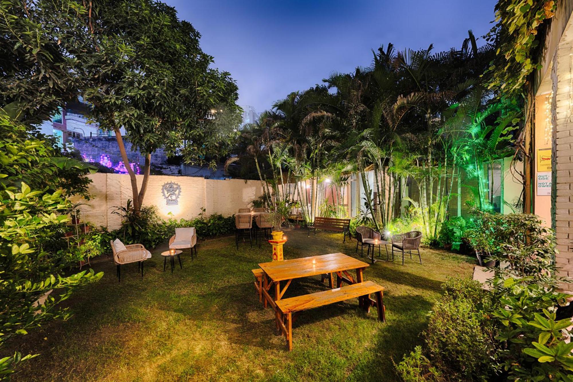 International Travellers' Hostel By Ith Stays Varanasi Luaran gambar