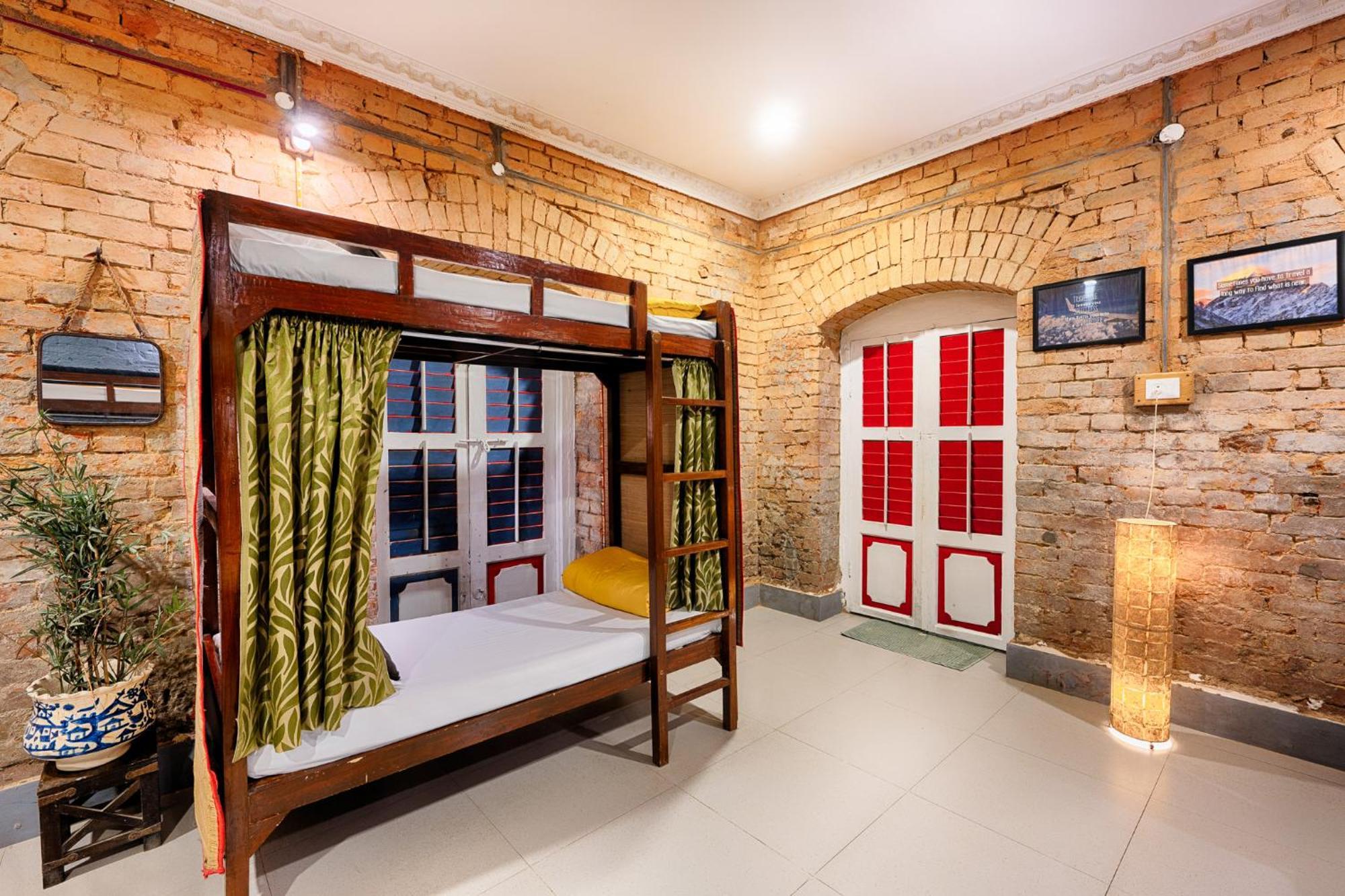 International Travellers' Hostel By Ith Stays Varanasi Luaran gambar
